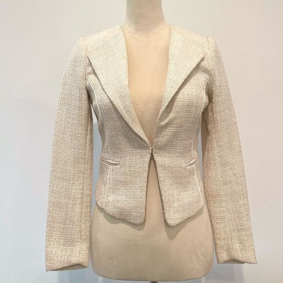 H&M Petite beige Cream Tapered Waist Cropped Suit Jacket Blazer Coat size 32 - Picture 1 of 6